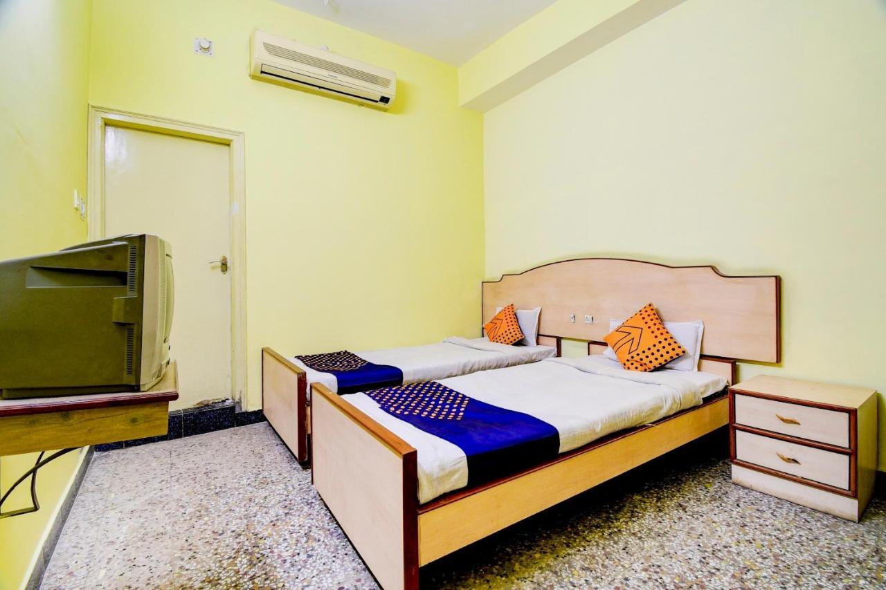 Spot On 80135 Gopala Residency Hotel Dibrugarh Kültér fotó